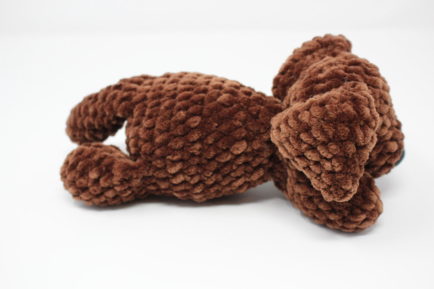Cinnamon the Labrador Low-sew Crochet Pattern